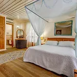 Oyster Residences - Adult Only Hotel