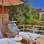 Oyster Residences - Adult Only 3*
