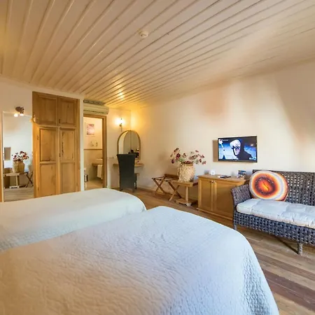 מלון Oyster Residences - Adult Only 3*