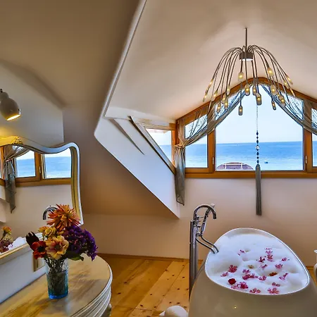 מלון Oyster Residences - Adult Only 3*