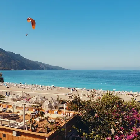 מלון Oyster Residences - Adult Only 3*