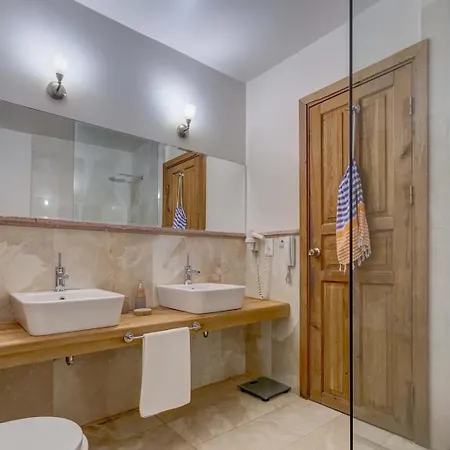 ホテル Oyster Residences - Adult Only 4*