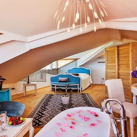 Oyster Residences - Adult Only Hotel