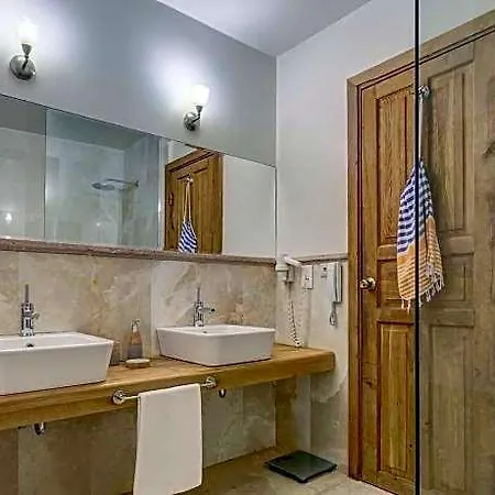 Oyster Residences - Adult Only